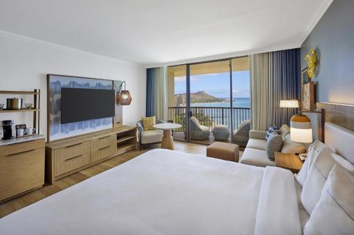 Hilton Hawaiian Village Waikiki Beach Resort - Housity