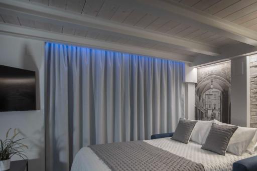 Pam Style Home - Housity