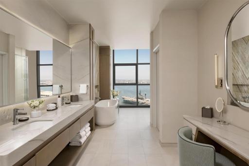 Manchester Grand Hyatt San Diego - Housity