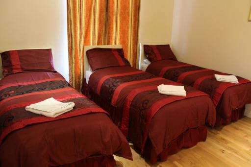 The Dharma Lodge - Housity