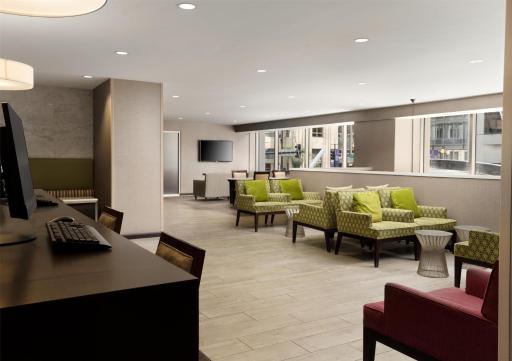 Homewood Suites by Hilton Chicago Downtown - Magnificent Mile - Housity