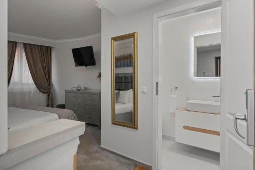 Hotel Boutique Monaco - Housity