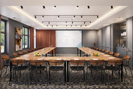 The Vineyard Hotel & Spa - Housity