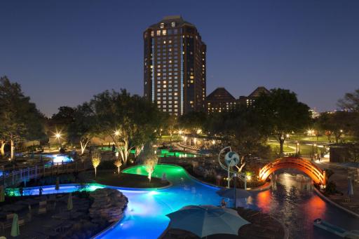 Hilton Anatole - Housity