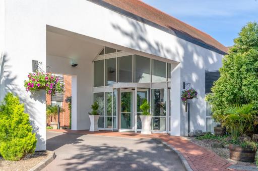 Meon Valley Hotel, Golf & Country Club - Housity