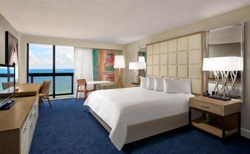 Bahia Mar Fort Lauderdale Beach - DoubleTree by Hilton - Housity