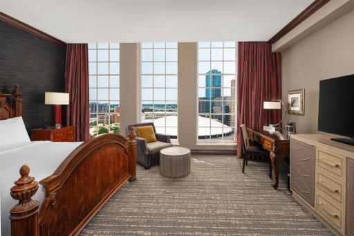 Hilton Fort Worth - Housity