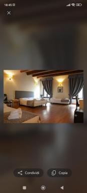 Honey Rooms Ferrara - Housity