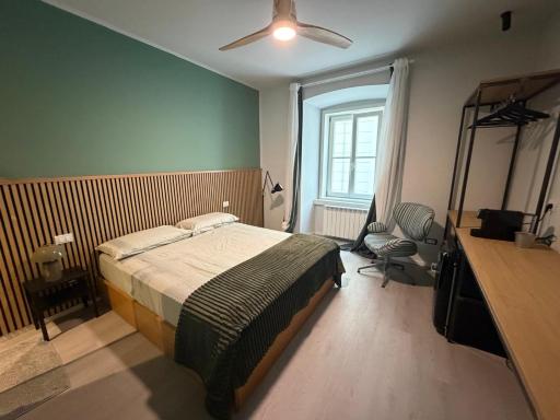 Central Corner House - Housity
