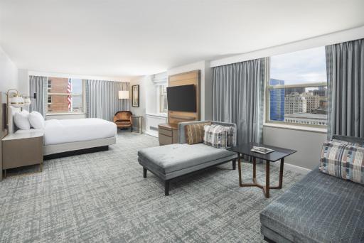 Hilton Milwaukee - Housity