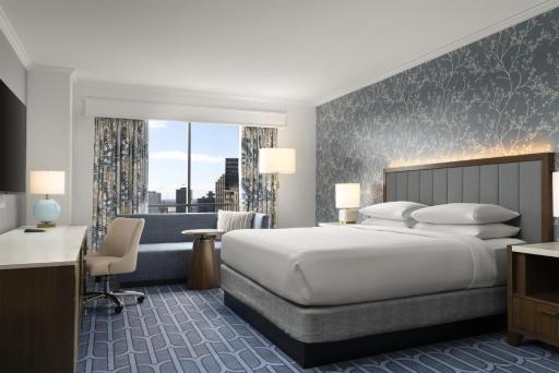 Hilton New Orleans Riverside - Housity
