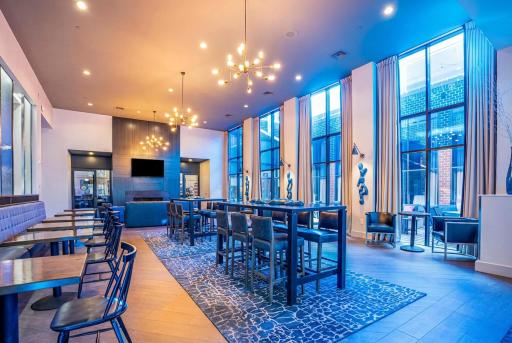 Hilton Mystic - Housity