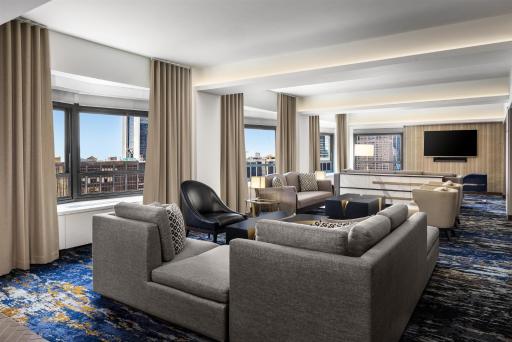 New York Hilton Midtown - Housity