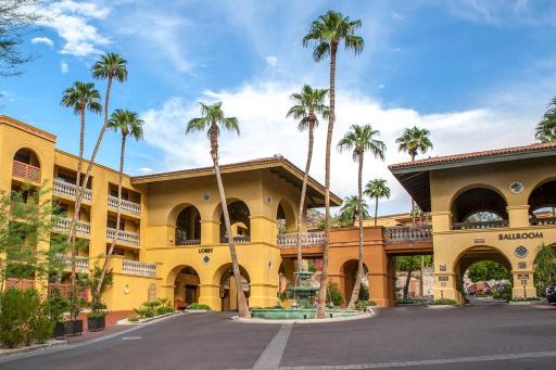 Hilton Phoenix Tapatio Cliffs Resort - Housity