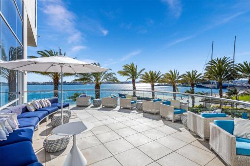 Hilton San Diego Bayfront - Housity