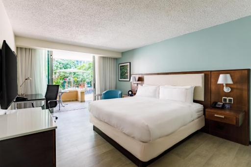 DoubleTree by Hilton San Juan - Housity