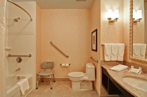 Hilton Garden Inn Ottawa Airport - Housity