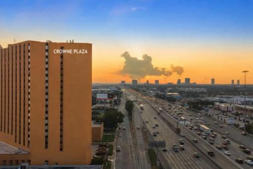 Crowne Plaza Houston Med Ctr-Galleria Area, an IHG Hotel - Housity
