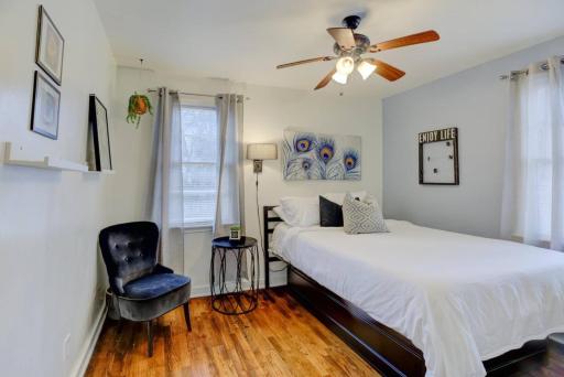 Midtown Cottage Walk to Overton Square - Housity
