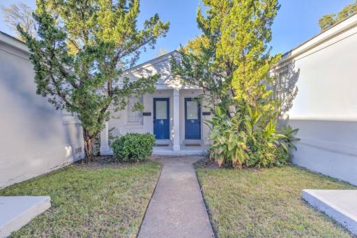 Midtown Cottage Walk to Overton Square - Housity