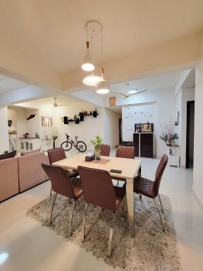 Atrium - ICONIC APARTMENT - Housity