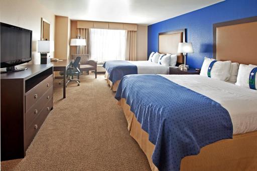 Holiday Inn & Suites Phoenix Airport, an IHG Hotel - Housity