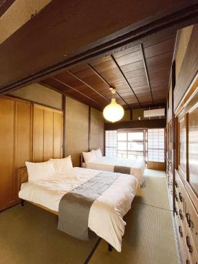 bLOCAL Hayase House - Vacation Villa facing ocean view with BBQ Grill Free Parking Space - Housity