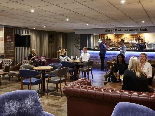 Novotel Wolverhampton City Centre - Housity