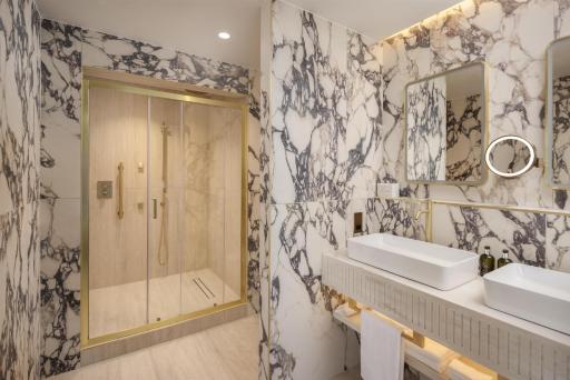 Hilton London Bankside - Housity