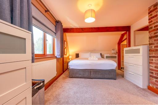 Silverwood Loft - Housity