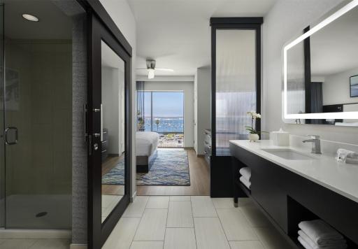 Homewood Suites by Hilton San Diego Downtown/Bayside - Housity