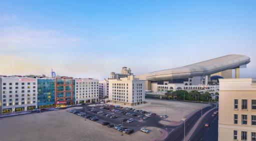 Hilton Garden Inn Dubai, Mall Avenue - Housity