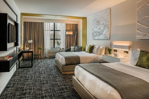 Hotel Zero Degrees Danbury - Housity