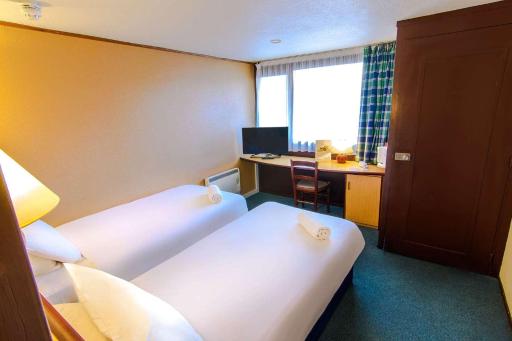 Campanile Hotel - Washington - Housity