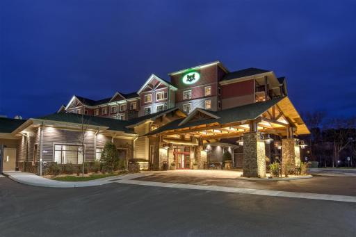Black Fox Lodge Pigeon Forge, Tapestry Collection by Hilton - Housity