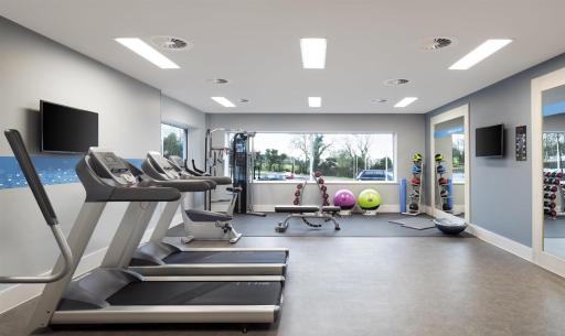 Hampton By Hilton Bristol Airport - Housity