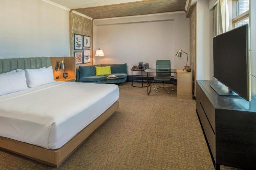 The Duniway Portland, A Hilton Hotel - Housity