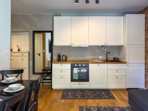 URBAN APARTMENTS PREMIUM No 2, FREE private parking, Self CHECK-IN - Housity