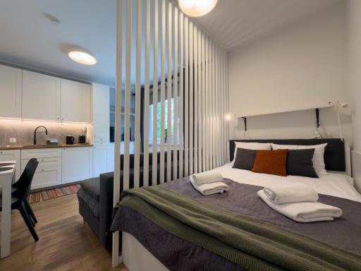 URBAN APARTMENTS STUDIO No 3A, FREE PRIVATE PARKING, Self CHECK-IN - Housity