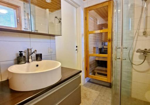 Jukuvilla - Housity