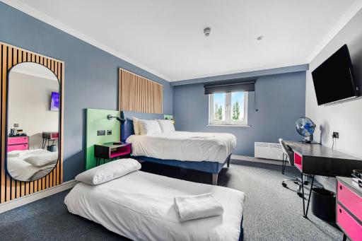 Village Hotel Nottingham - Housity