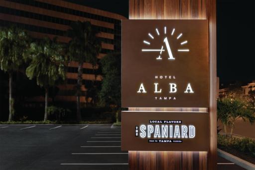 Hotel Alba Tampa, Tapestry Collection By Hilton - Housity
