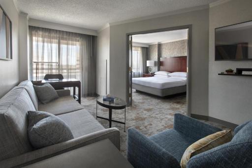 Embassy Suites by Hilton Bethesda Washington DC - Housity