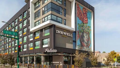 Cambria Hotel Downtown Phoenix Convention Center - Housity