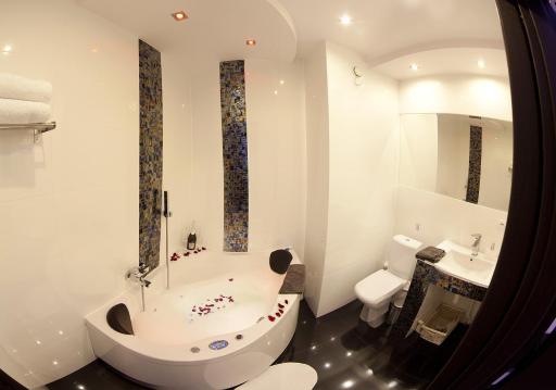 Angel City MARCO - Housity