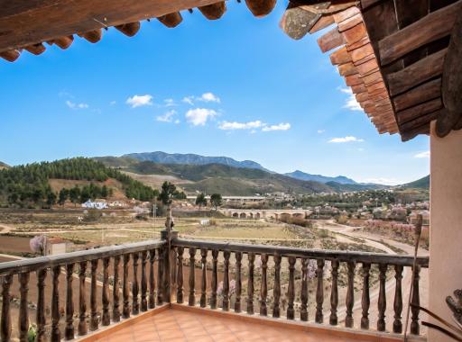 Elegant Villa in Velez Rubio with Private Pool - Housity