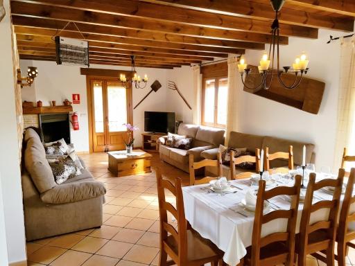 Elegant Villa in Velez Rubio with Private Pool - Housity