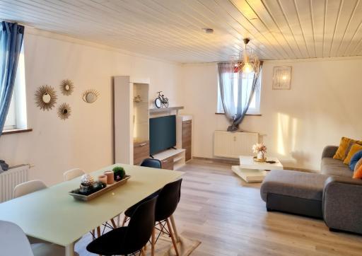 Cosy Apartment in Gross Rohrheim – 87 m² – Sunny Terrace - Housity