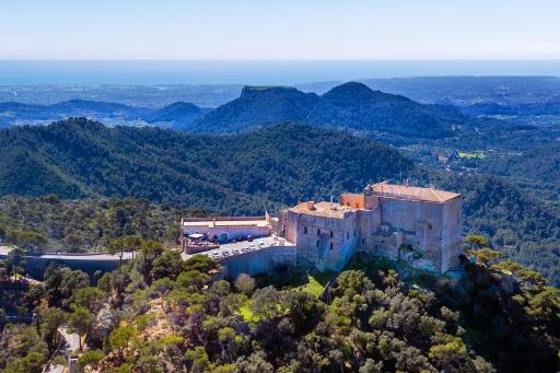 Petit Hotel Hostatgeria Sant Salvador - Housity