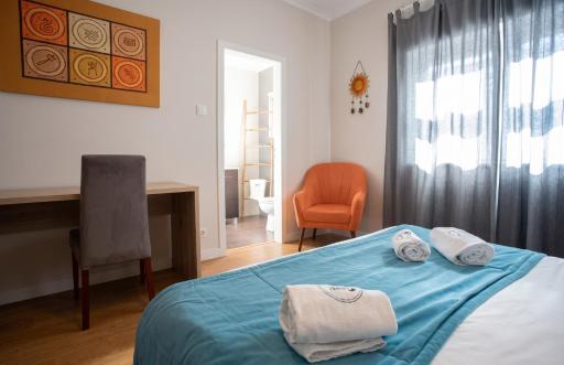 Spacious House in Atalaia with Shared Pool - Housity